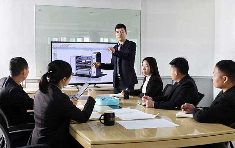 分切機技術(shù)創(chuàng)新：推動制造業(yè)智能化轉(zhuǎn)型
